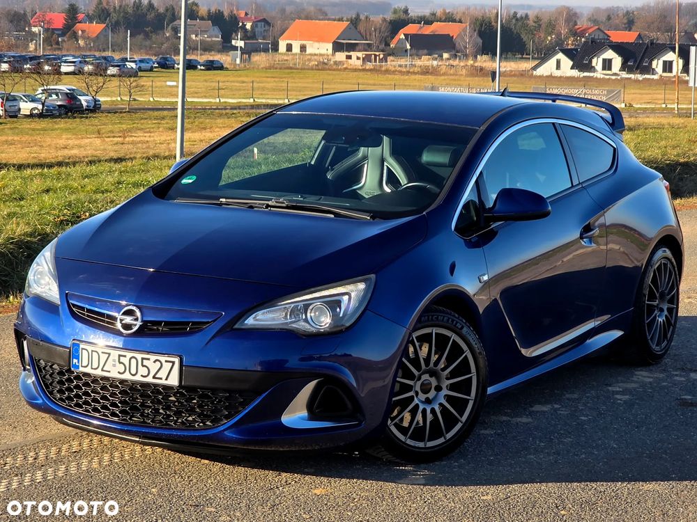 Opel Astra OPC Start/Stop - 1
