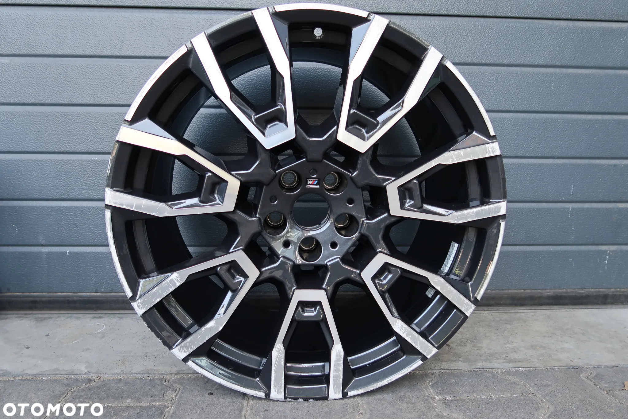 C31 FELGA BMW G05 G06 6856024 10,5X21ET43 - 3