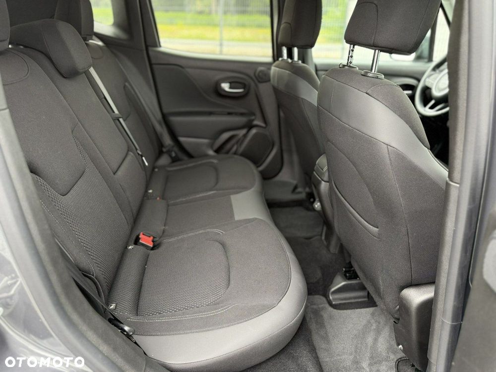 Jeep Renegade - 13