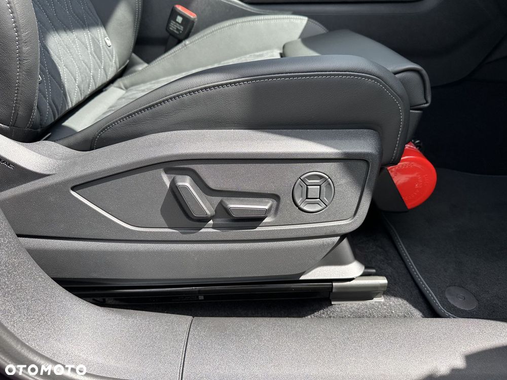 Audi Q5 Sportback - 28