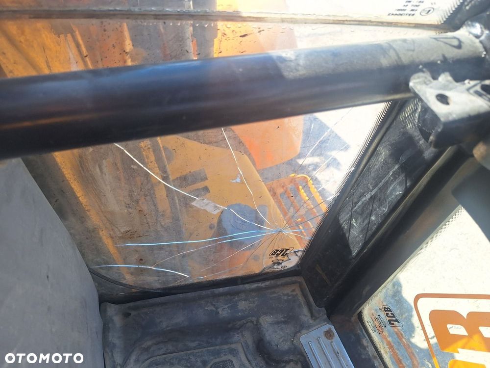 JCB 3Cx 4X4 - 21