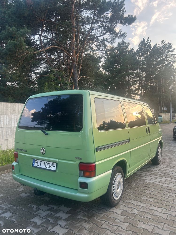 Volkswagen Multivan - 7