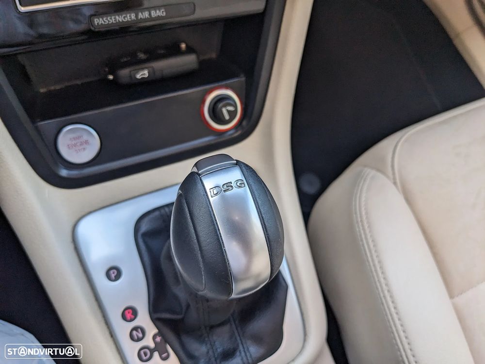 VW Sharan 2.0 TDI Highline DSG - 26