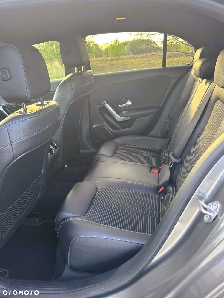 Mercedes-Benz Klasa A 200 AMG Line 7G-DCT - 6