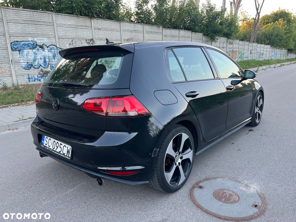 Volkswagen Golf 2.0 TSI BMT GTI DSG - 11
