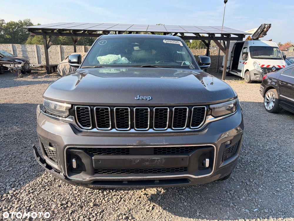 Jeep Grand Cherokee 2023 photo 3