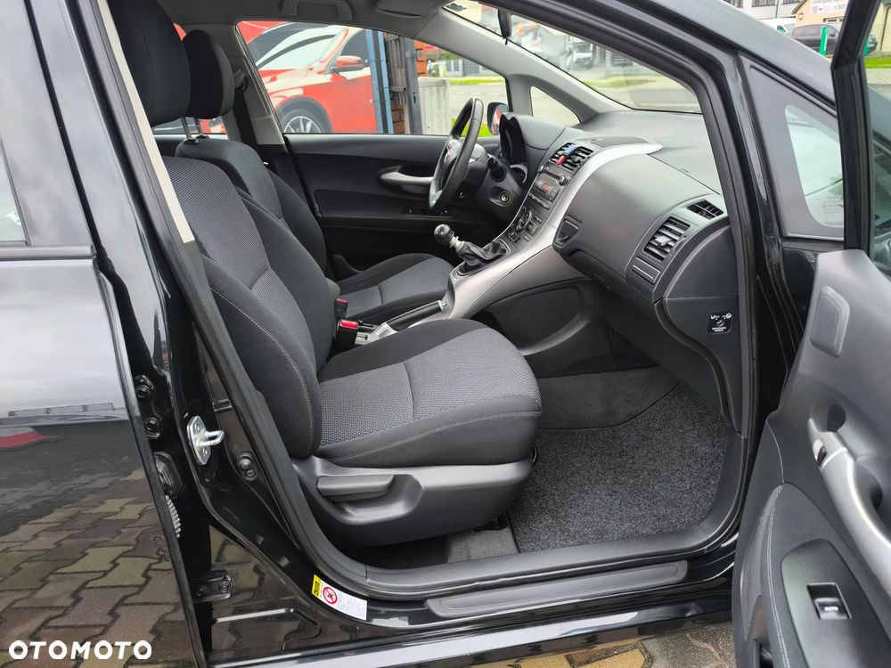 Toyota Auris 1.6 Sprint - 17
