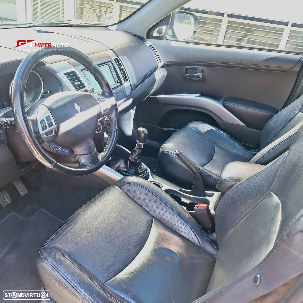 Mitsubishi Outlander 2.2 DI-D Instyle Navi - 6