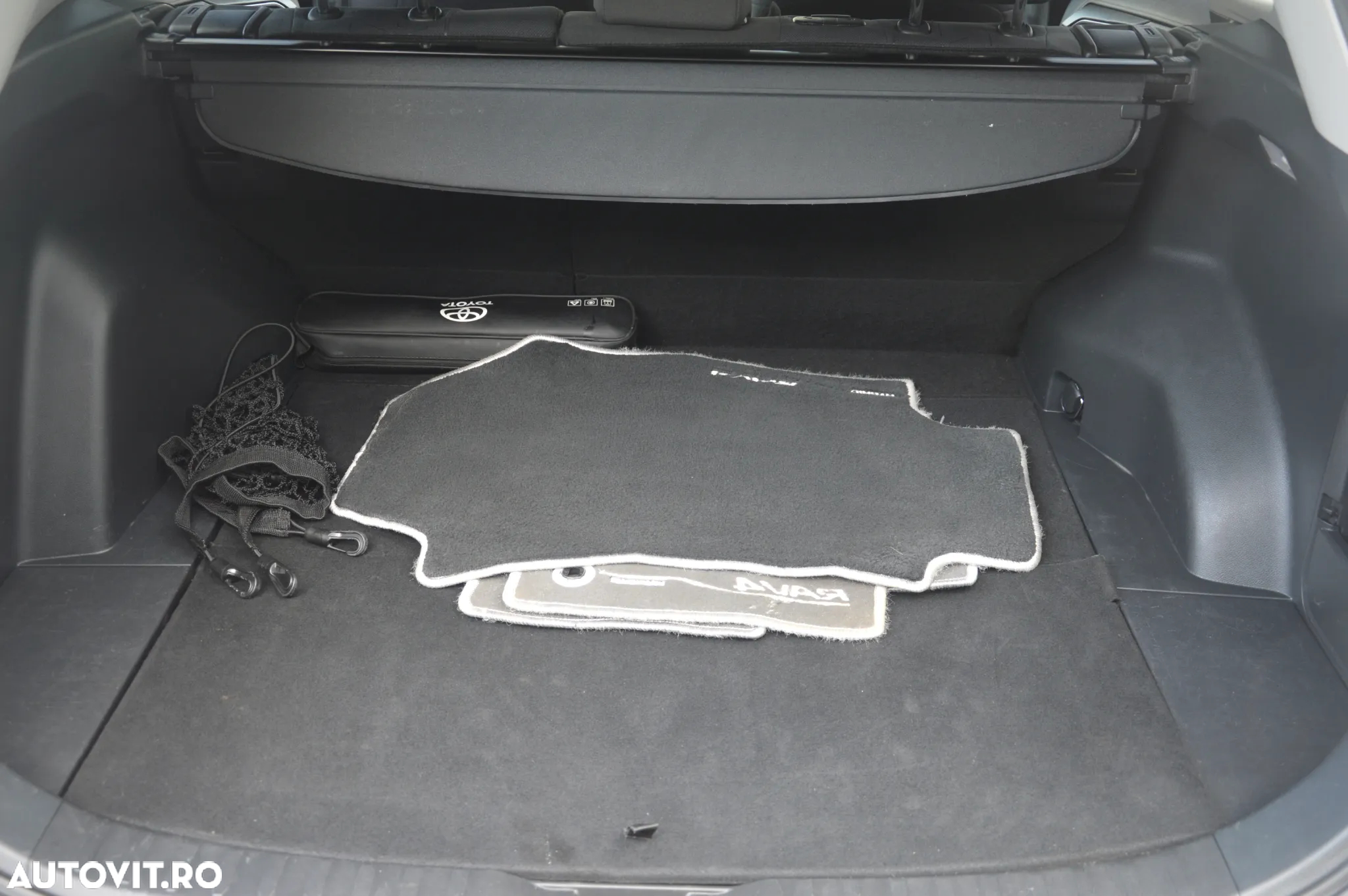 Toyota RAV4 2.5 Hybrid VVT-iE 4x4 Dynamic - 28