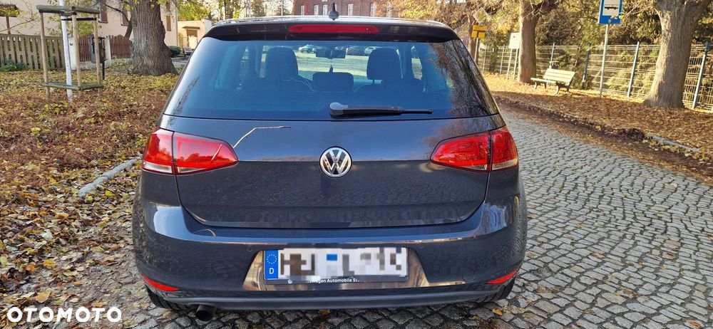 Volkswagen Golf - 12