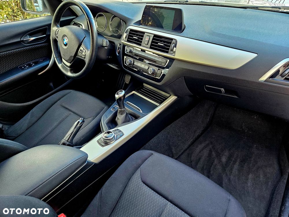 BMW Seria 1 118i Edition Metropolitan - 8