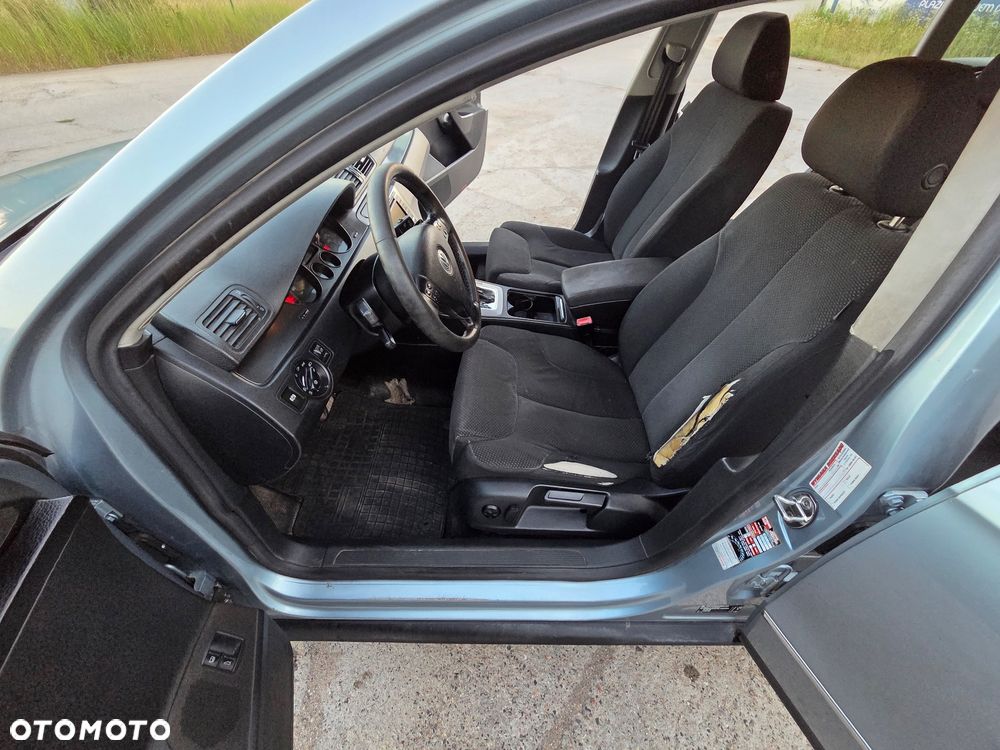 Volkswagen Passat 2.0 TDI DPF Comfortline DSG - 17