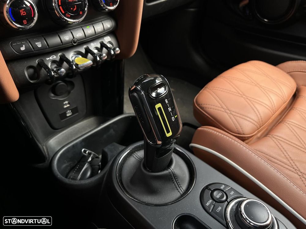 MINI 3 Portas Cooper SE Classic - 33