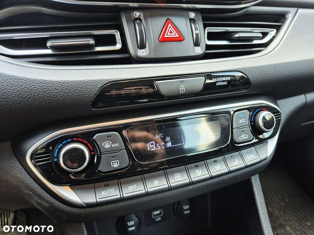 Hyundai i30 1.5 T-GDI 48V Smart DCT - 29