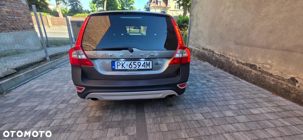 Volvo XC 70 D5 AWD Momentum - 7