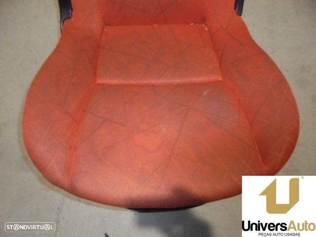 BANCO FRONTAL DIREITO SMART FORFOUR 2005 - - 2