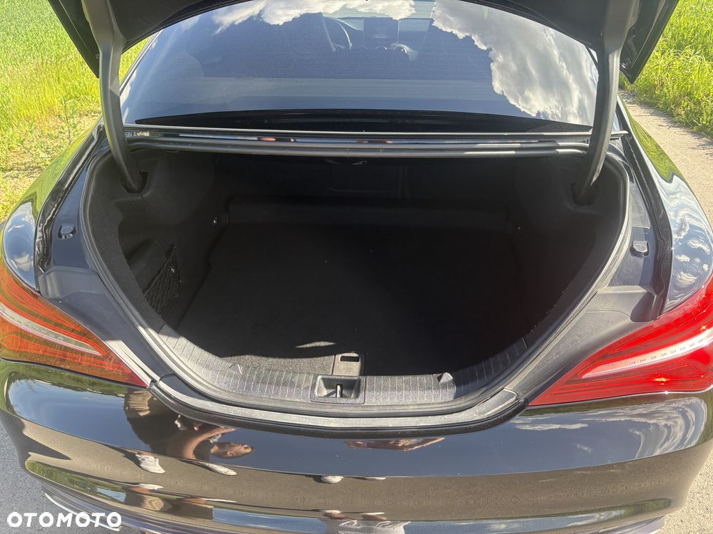 Mercedes-Benz CLA 200 (CDI) d 7G-DCT AMG Line - 11
