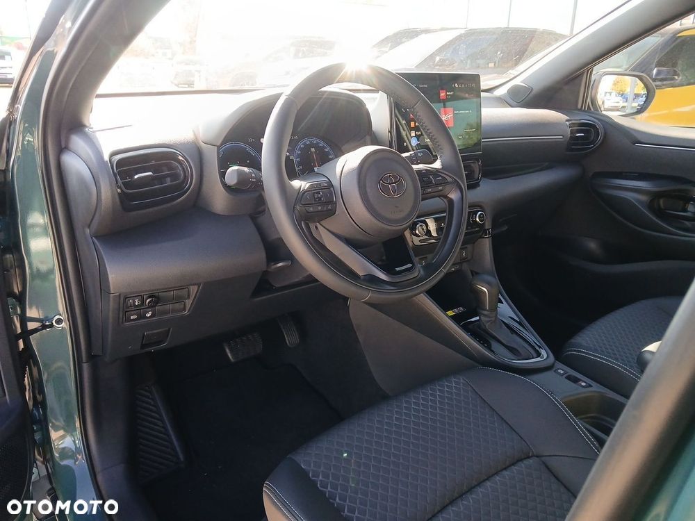 Toyota Yaris Hybrid 1.5 Executive - 19