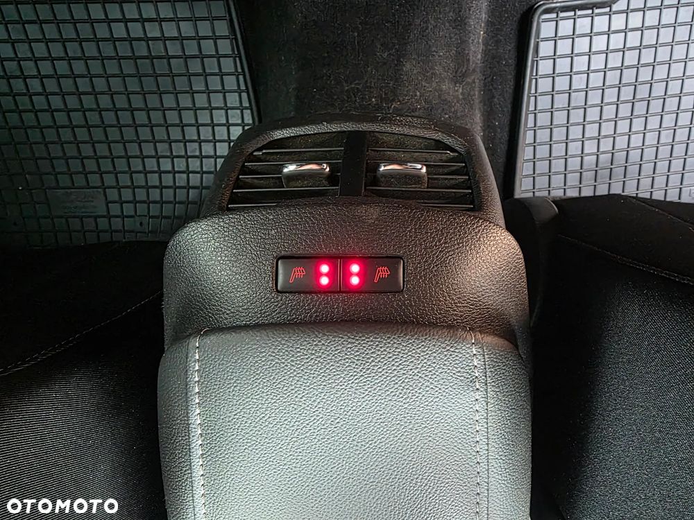 Ford Mondeo 2.0 TDCi Titanium - 30