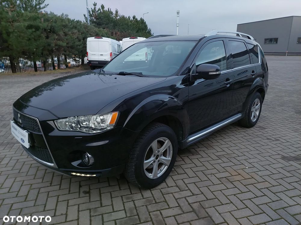 Mitsubishi Outlander 2.0 DID Instyle NAVI - 26