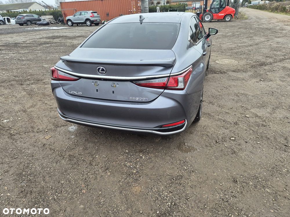 Lexus ES 300h Business Line - 20