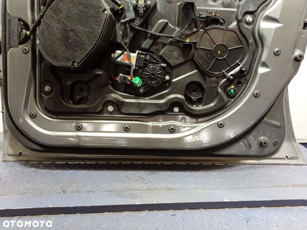 GRAND CHEROKEE WK2 DRZWI PRZÓD PRAWE PDM - 3