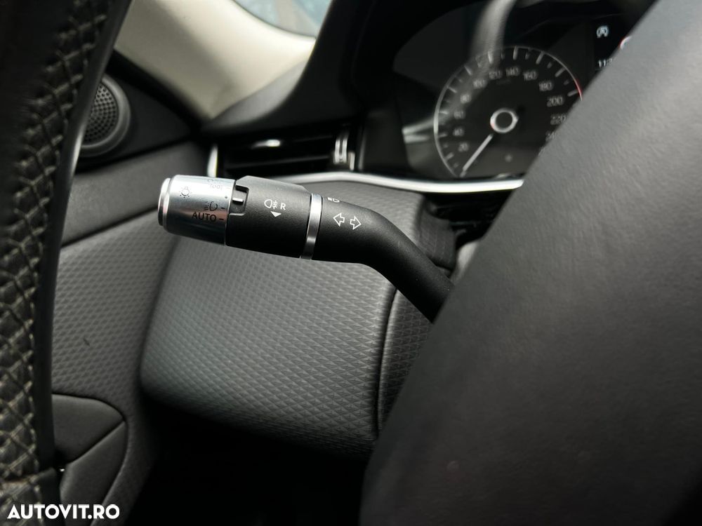 Land Rover Range Rover Evoque - 22