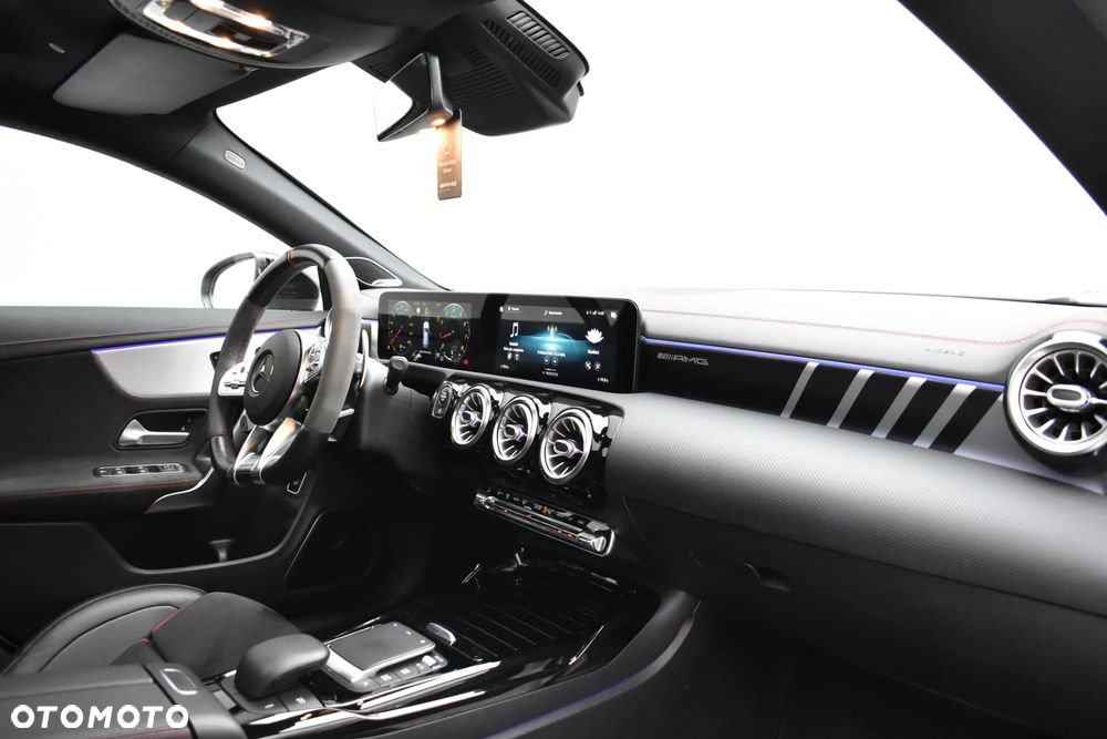 Mercedes-Benz CLA AMG 45 S 4Matic+ AMG Speedshift 8G-DCT AMG Line Premium - 16