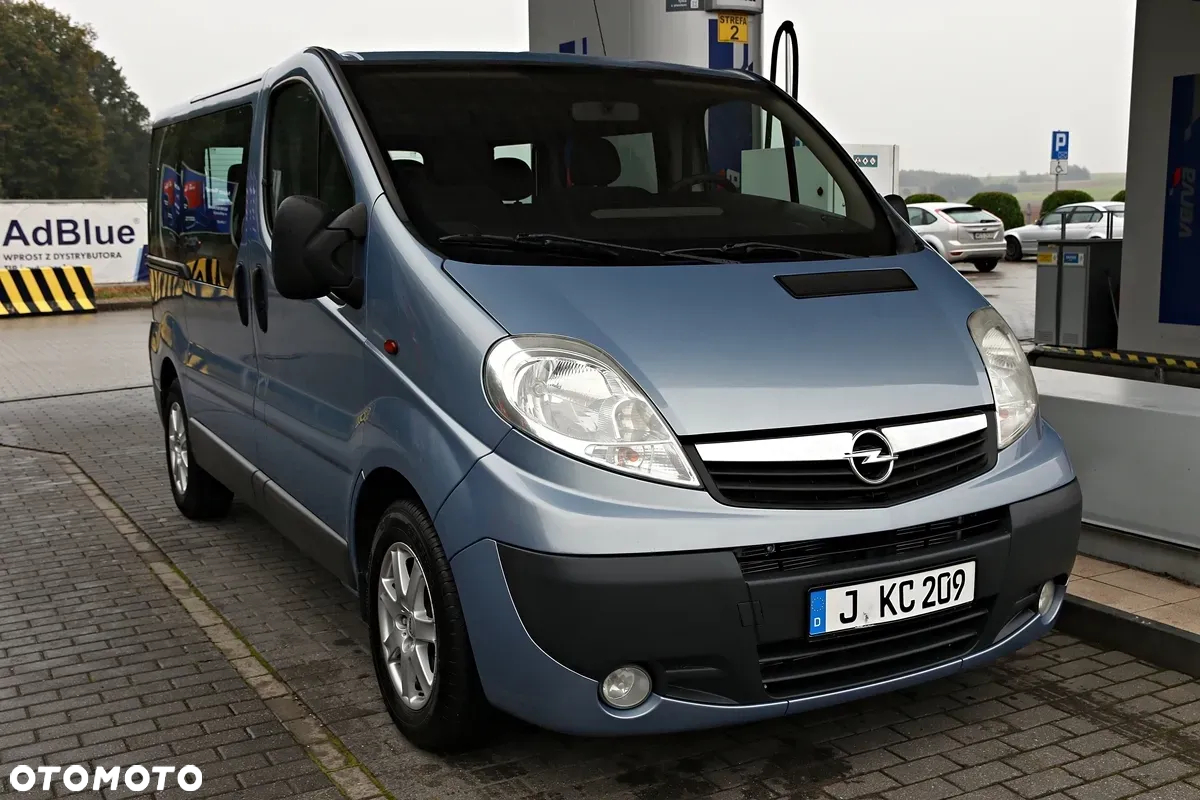 Opel Vivaro - 10