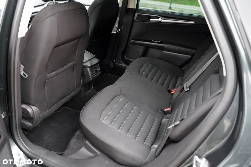 Ford Mondeo 2.0 TDCi Titanium - 17