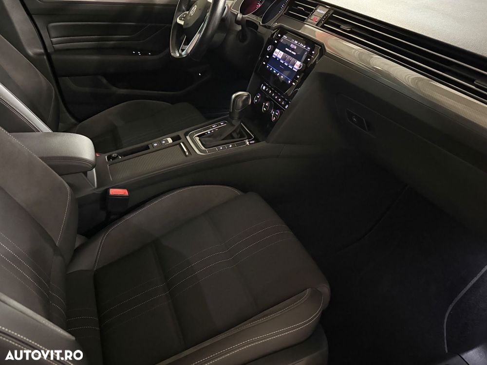 Volkswagen Passat Alltrack - 11