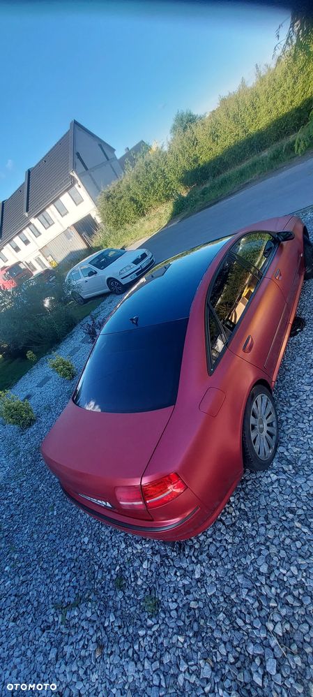 Audi A8 4.2 L Quattro - 14