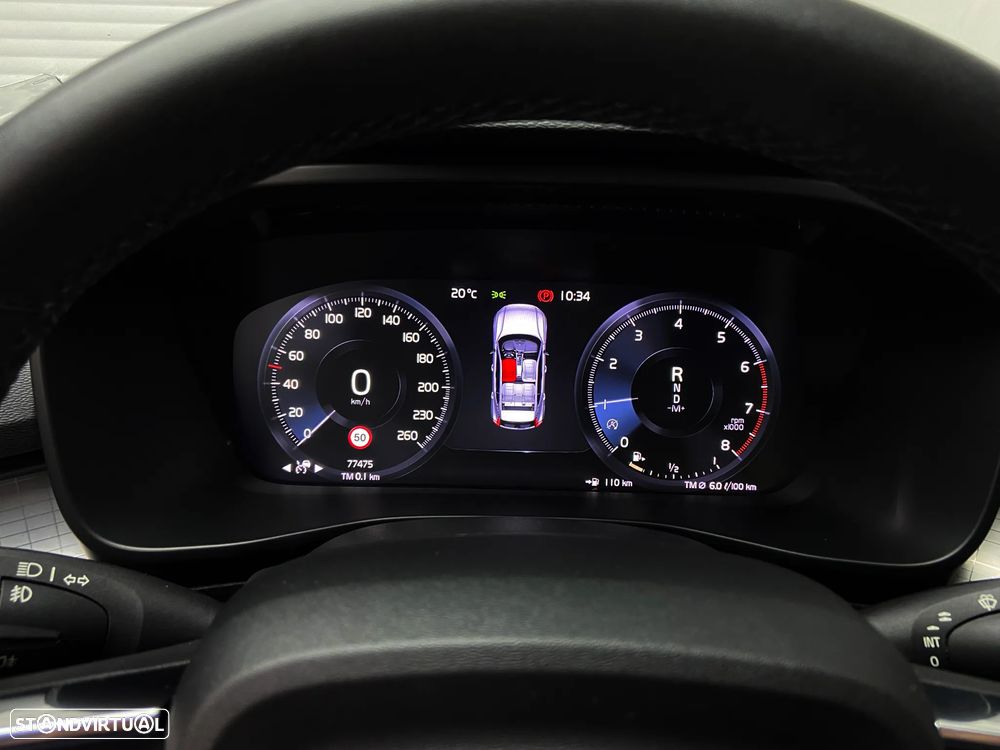 Volvo XC 40 1.5 T2 Plus Dark Auto - 16