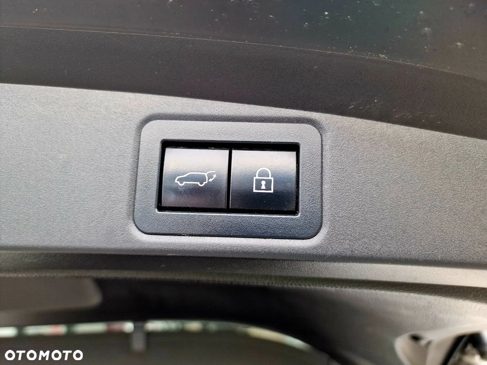 Toyota Corolla 1.8 Hybrid Selection - 36