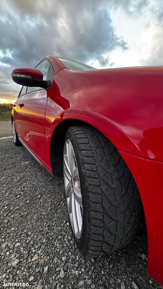 Volkswagen Golf 2.0 TSI GTI - 12