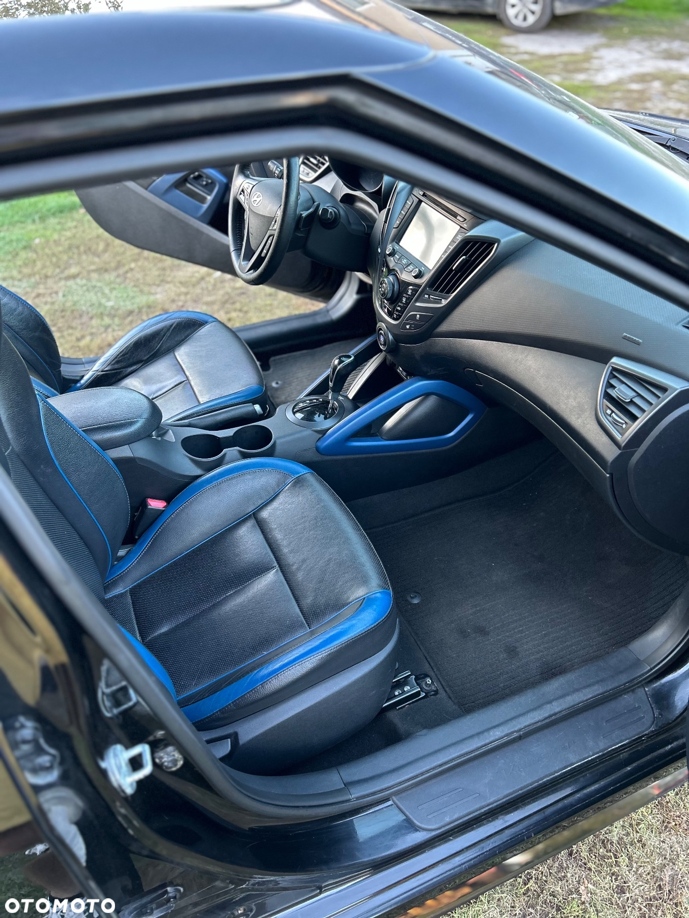 Hyundai Veloster - 8
