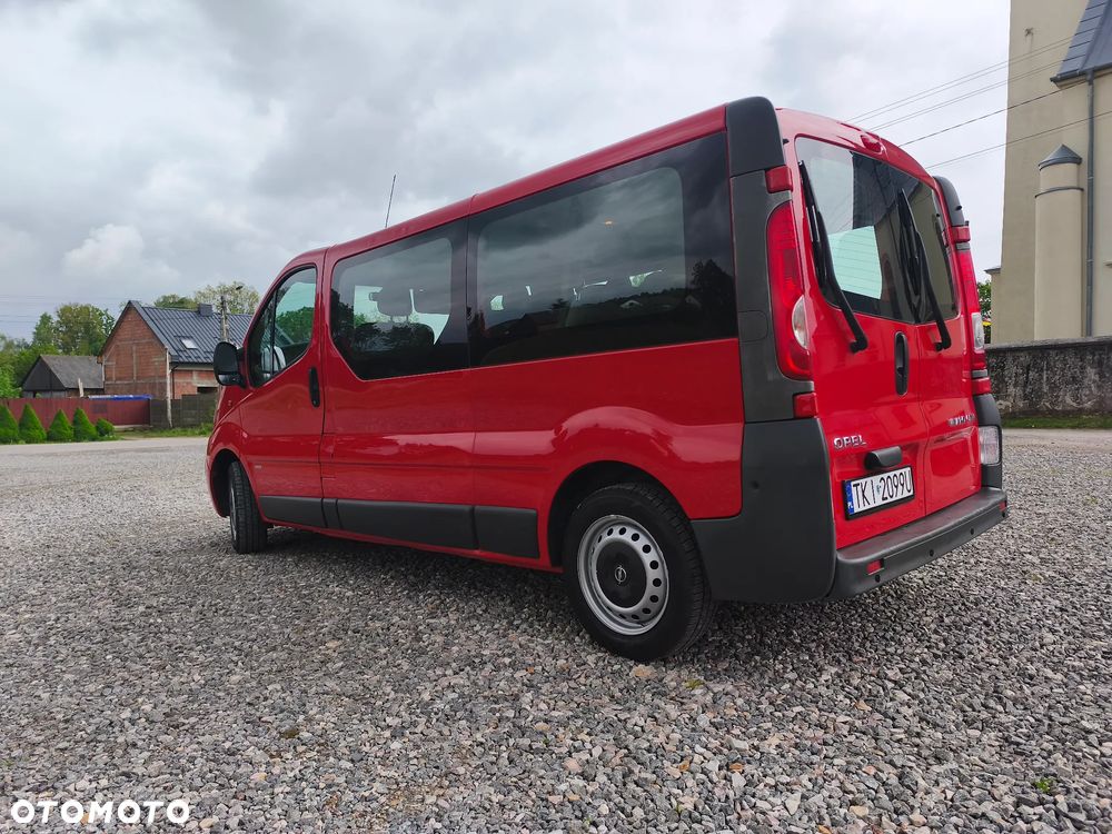Opel Vivaro L2H1 2.9t - 8