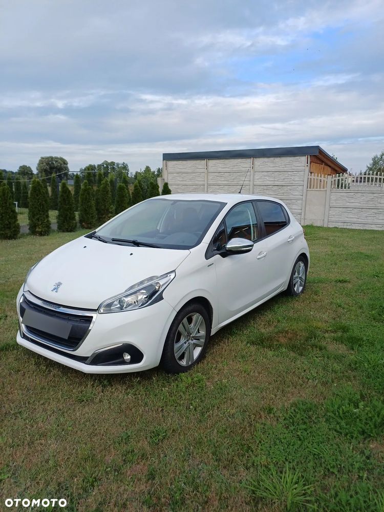 Peugeot 208 1.2 PureTech Style - 1