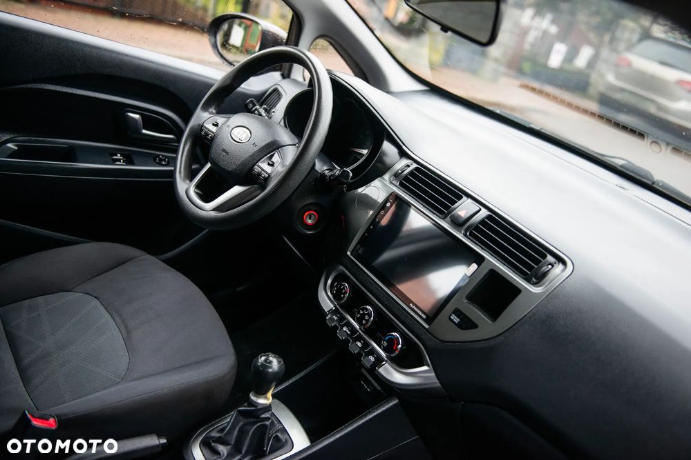 Kia Rio 1.2 Business Line - 27