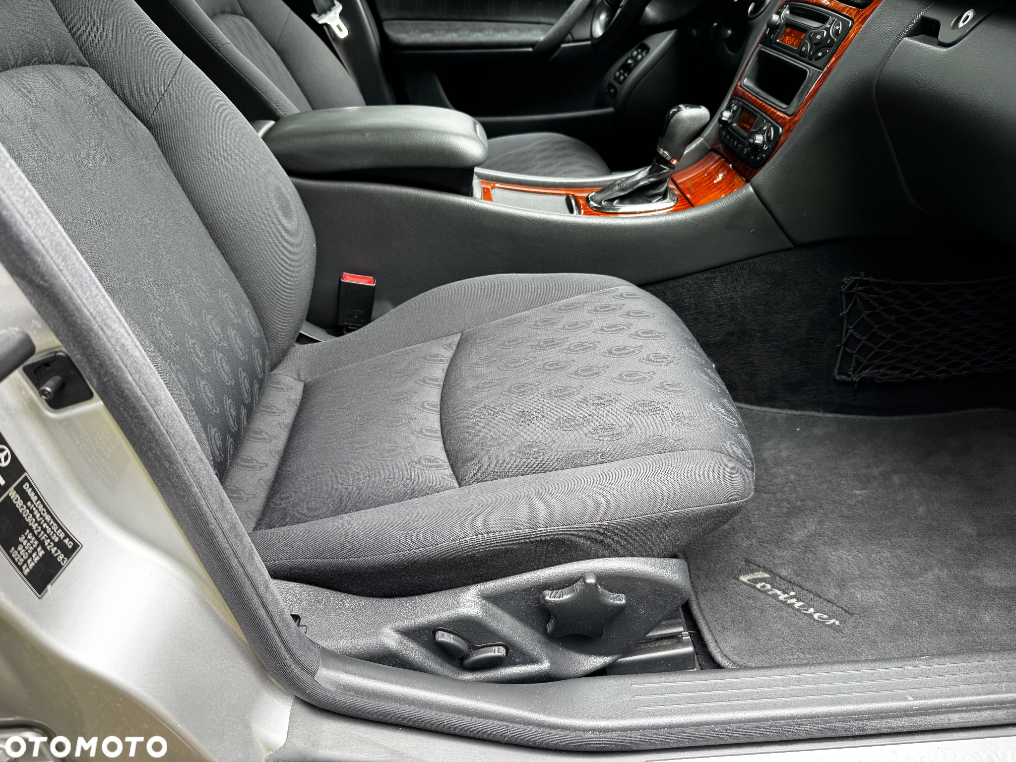 Mercedes-Benz Klasa C 200 T Kompressor Automatik Classic Sport Edition - 17