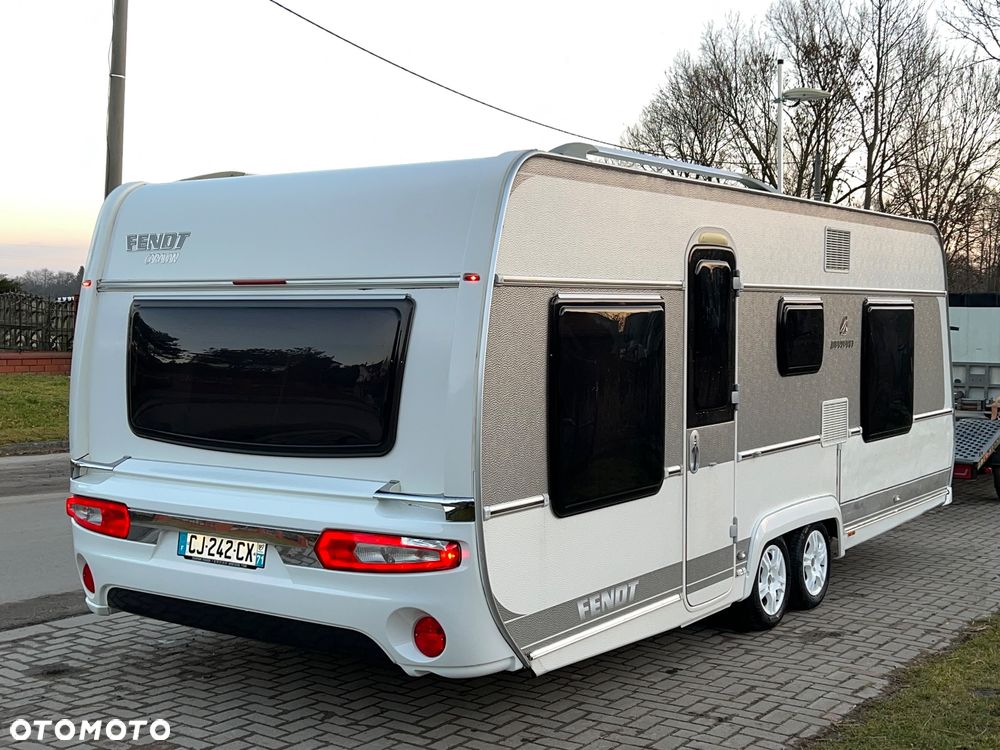 Caravelair Prestige LUX IV 610 2008r.  i inne / Dethleffs Emotion Silver 700 VIP i / Hobby Premium 610 2013 i / Fendt Diamant 590 2012 i /Tabbert Vivaldi 450 i/ LMC Kondor VIP 650 - 39