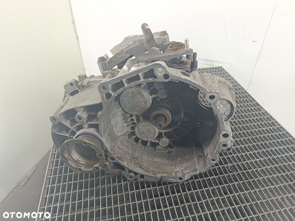 SKRZYNIA BIEGÓW MANUALNA 6 VW GOLF PLUS I HDU 2.0 TDI 140KM - 1