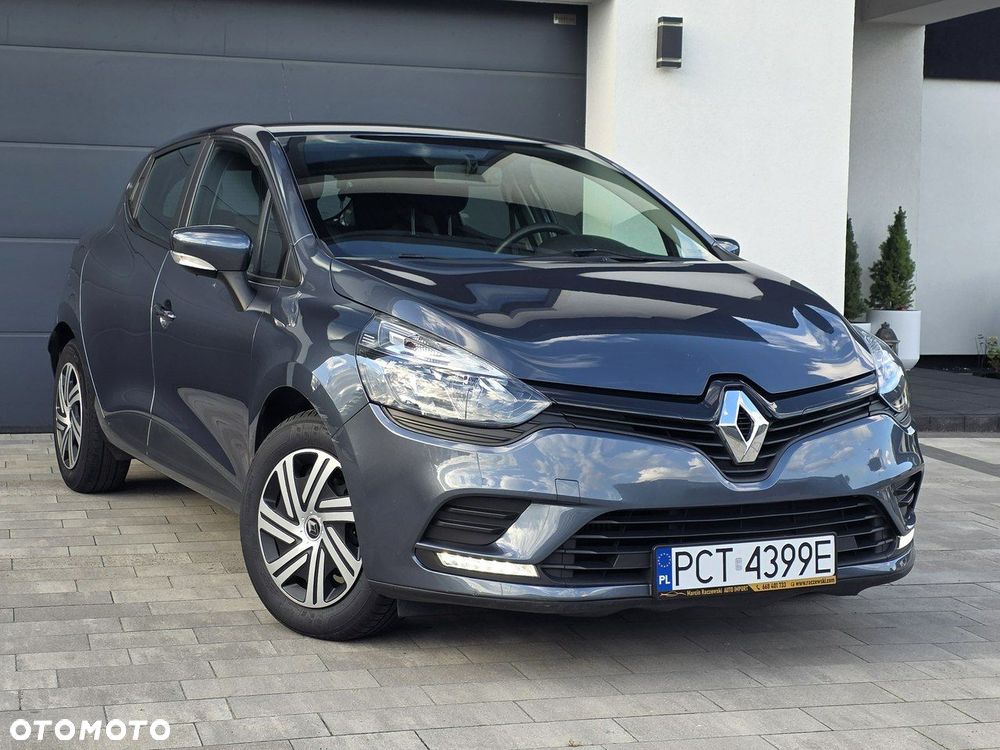 Renault Clio - 2