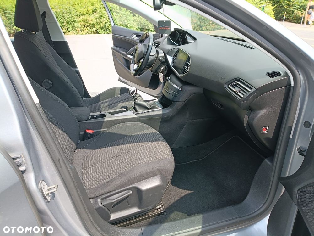 Peugeot 308 PureTech 110 Stop & Start Allure - 16