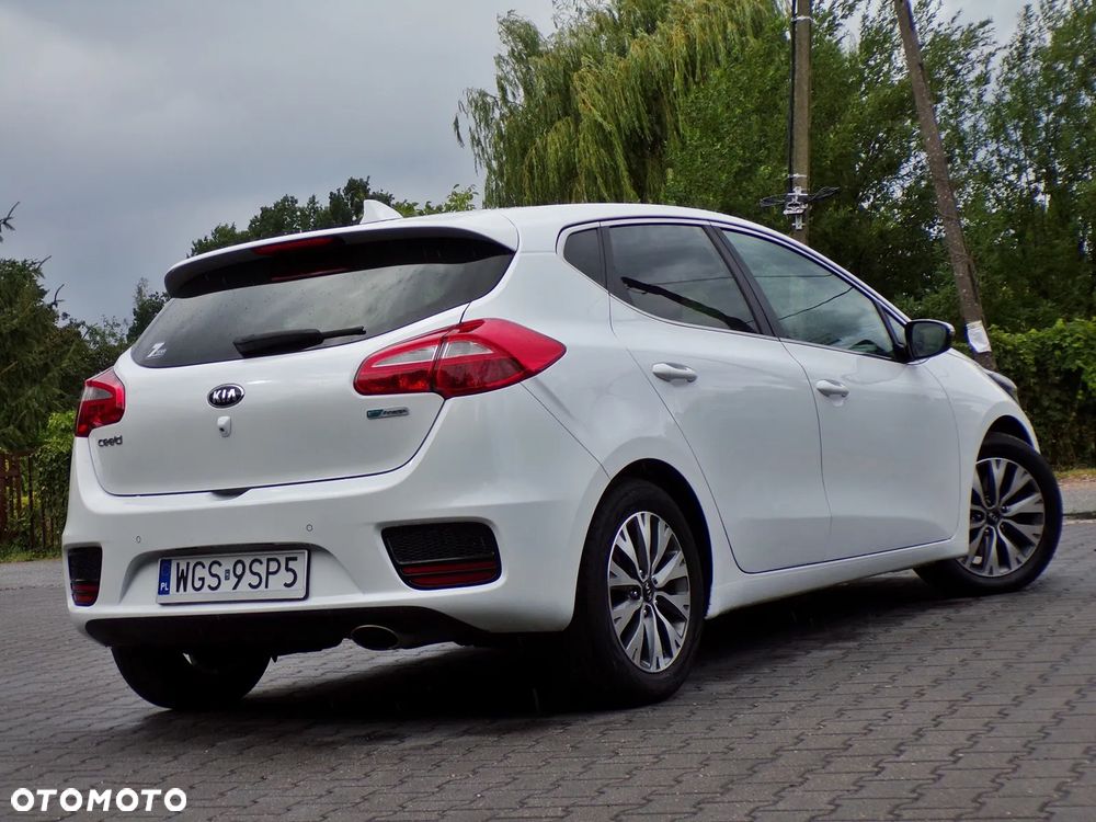 Kia Ceed 1.6 CRDi L - 4