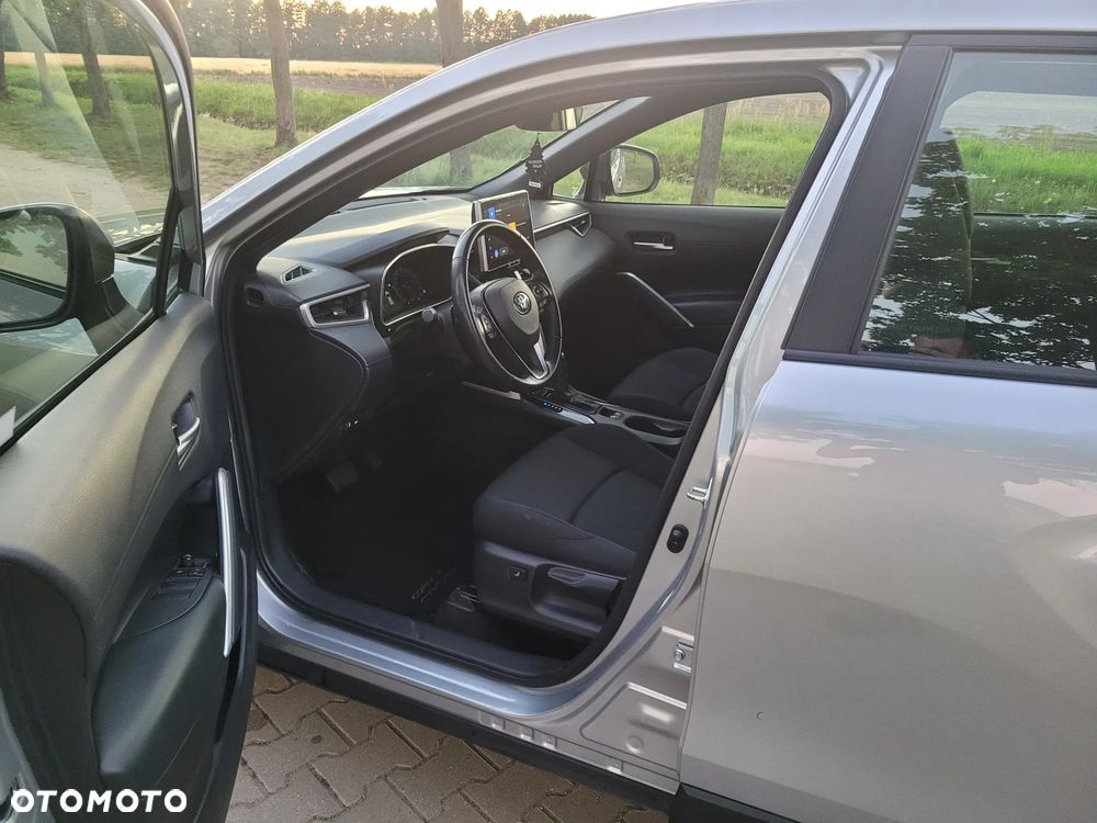 Toyota Corolla Cross 2.0 Hybrid Comfort - 14