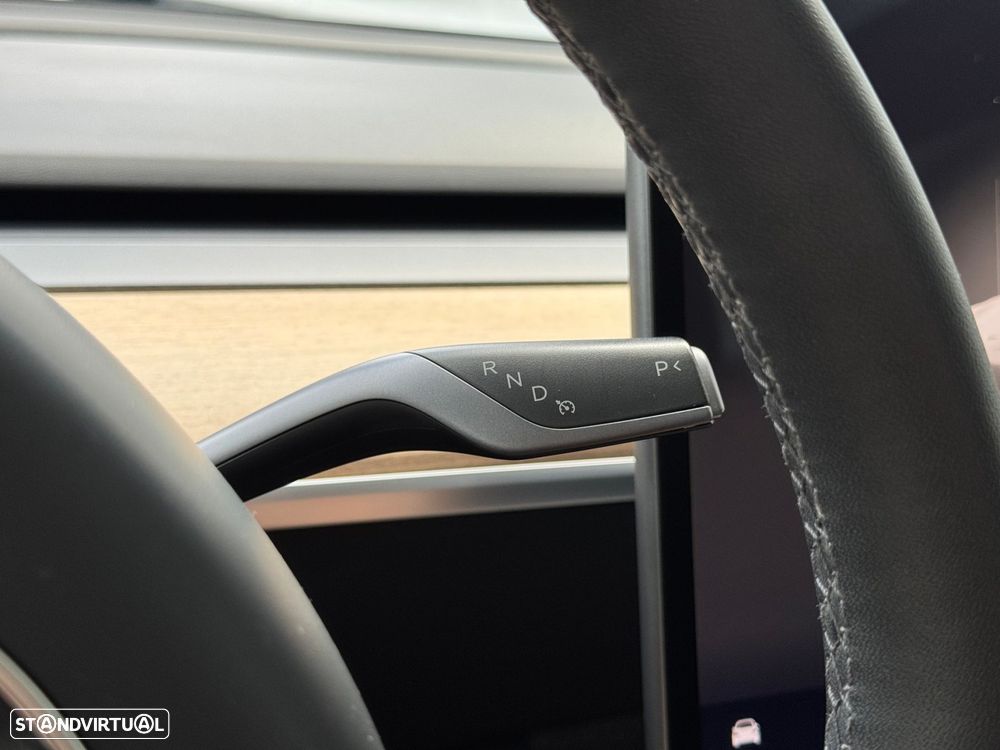 Tesla Model 3 Tração Traseira - 22