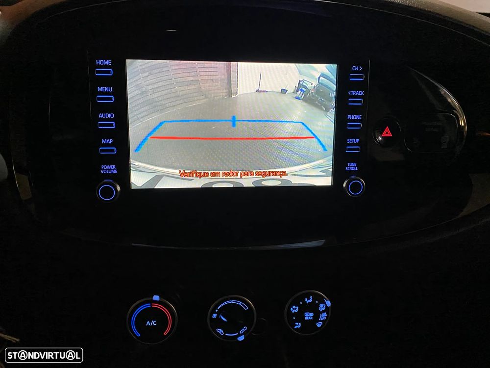 Toyota Aygo X Air Style - 11