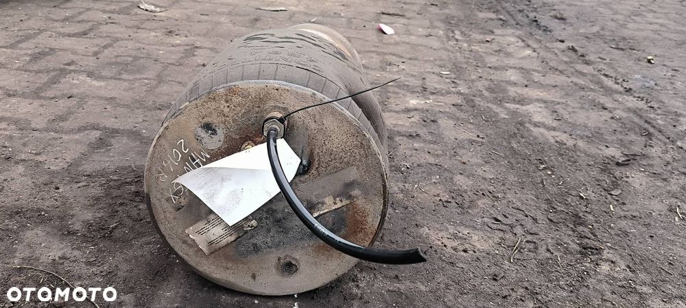 PODUSZKA TYŁ MAN TGX 18.440 - 3