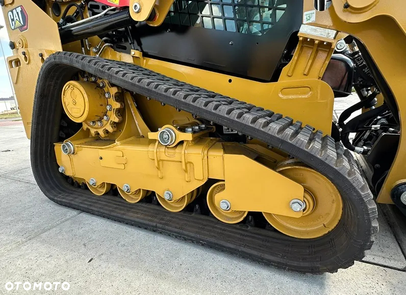 Caterpillar 249D3 - 19
